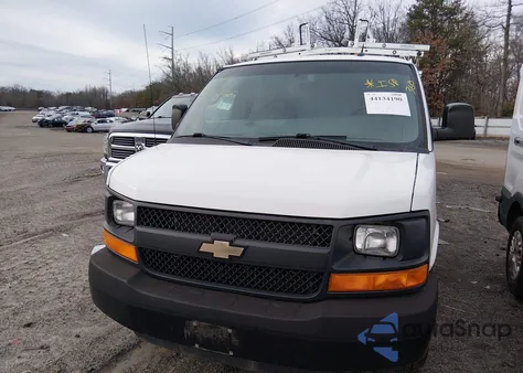 2015 Chevrolet Express 2500 Work Van z USA, uszkodzony, nr VIN 1GCWGFCF1F1160223